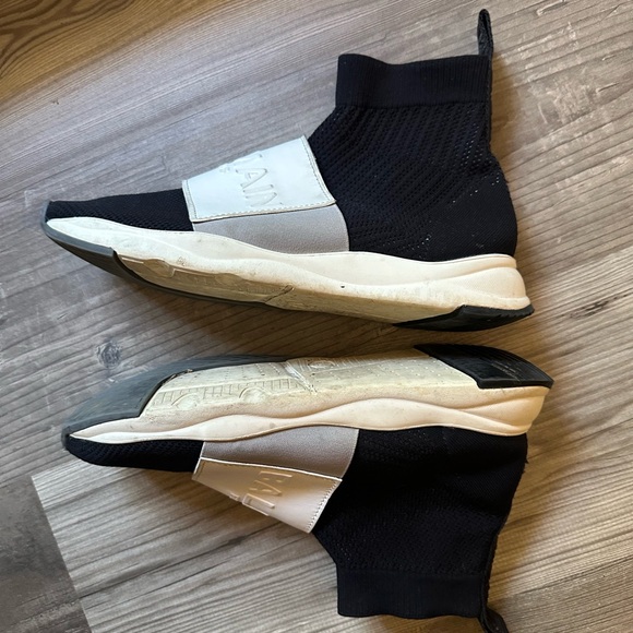 Balmain Black and White Slip-On Sneakers 8.5 - 9 men’s